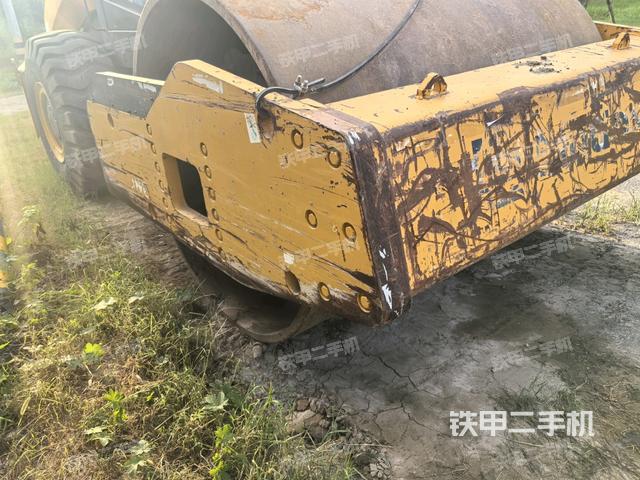 前车架正左侧(压路机前后车架) 前车架正左侧(压路机前后车架)