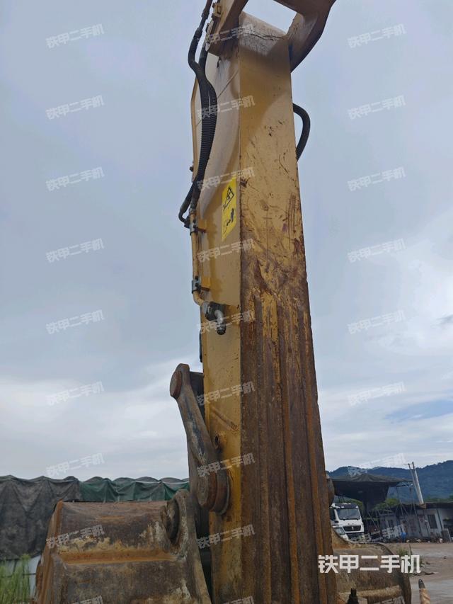 小臂整體左后（工作和回轉(zhuǎn)裝置）