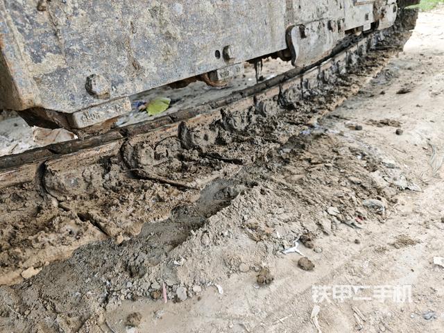 左侧行走马达盖板（行走机构）