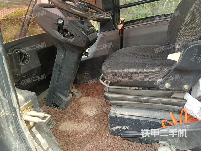 驾驶室工作台（整机外观及大件）