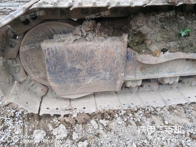 左导向轮(行走机构) 左导向轮(行走机构)