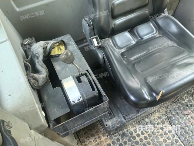 驾驶室内部（驾驶室/操作室）