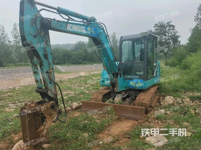 神钢SK60-8挖掘机