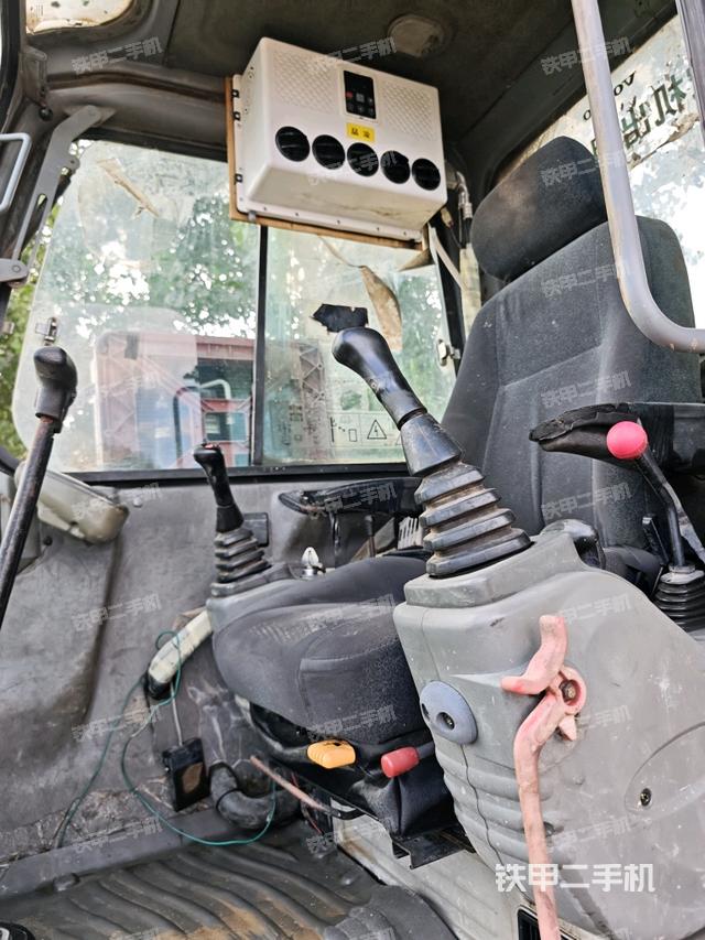 显示屏 （驾驶室部分）