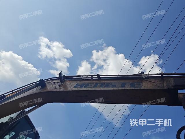 大臂整体 右侧(工作和回转装置) 大臂整体 右侧(工作和回转装置)