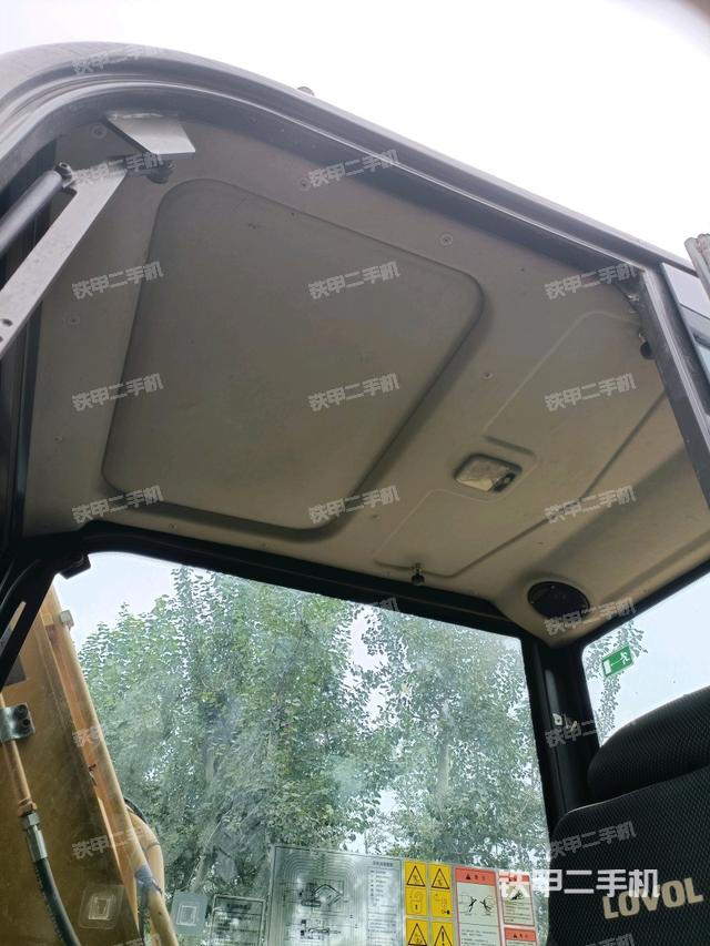 頂棚整體（駕駛室部分）