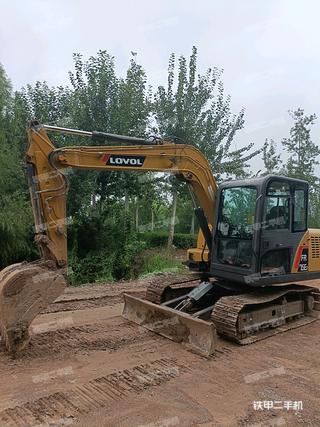 雷沃重工FR75E2高原机挖掘机实拍图片