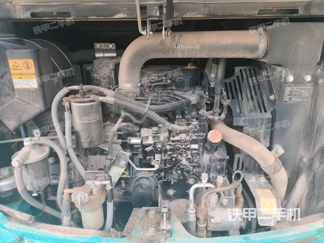 發(fā)動機整體俯視（整機外觀）