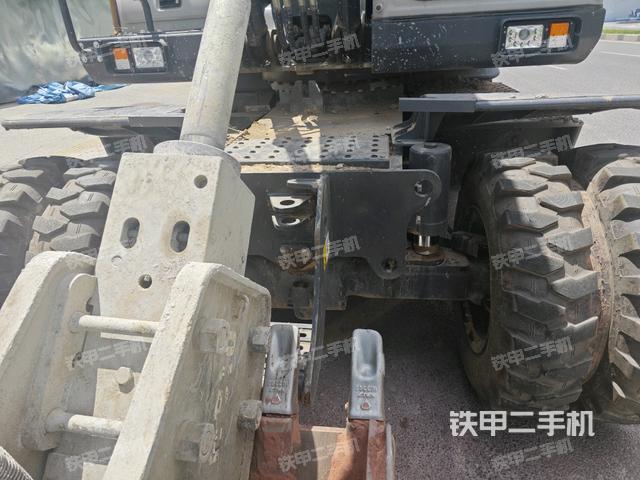 轉盤和下車架正前（工作和回轉裝置）