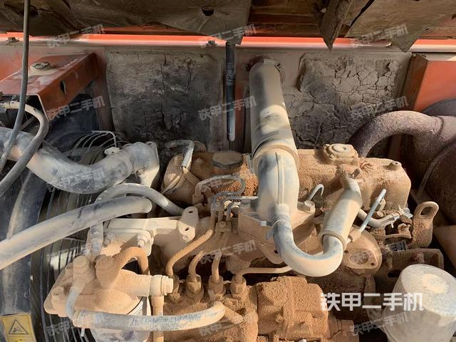 发动机整体俯视(整机外观) 发动机整体俯视(整机外观)