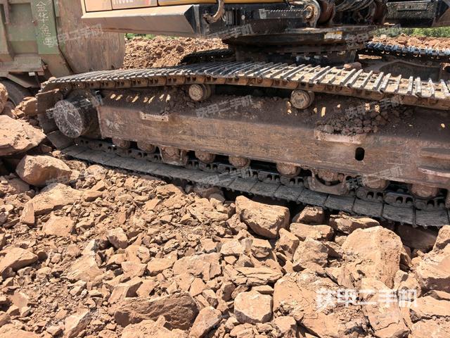 右側(cè)行走馬達蓋板（行走機構(gòu)）