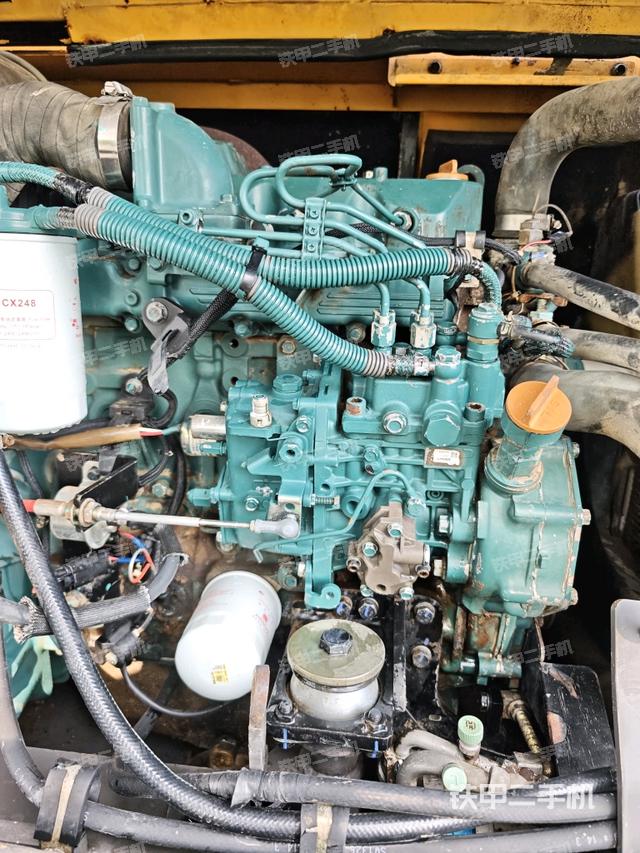 发动机室（上车部件）