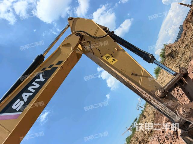 小臂整體左后（工作和回轉(zhuǎn)裝置）