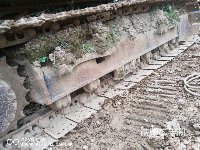 右导向轮(行走机构) 右导向轮(行走机构)