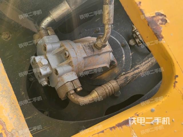 前车架正右侧(压路机前后车架) 前车架正右侧(压路机前后车架)