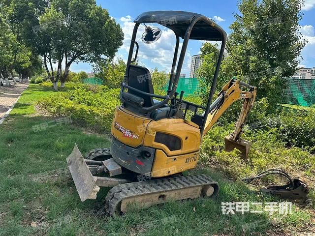 整机右后45°(整机外观) 整机右后45°(整机外观)