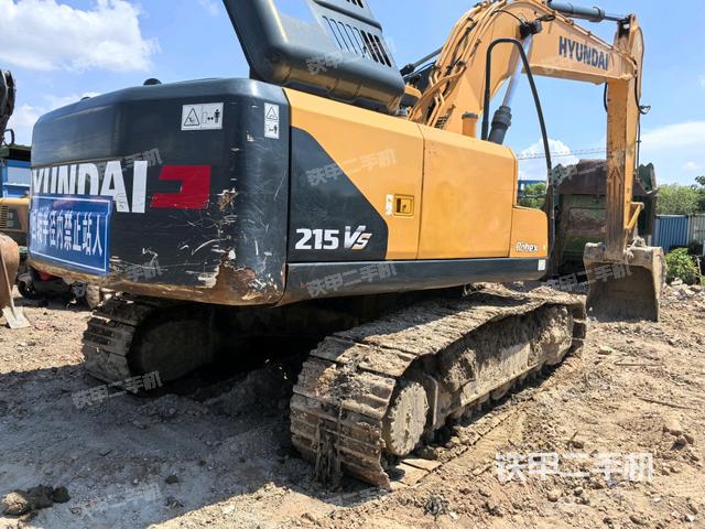 整机右后45°(整机外观) 整机右后45°(整机外观)