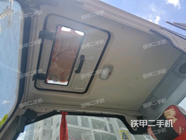 頂棚整體（駕駛室部分）