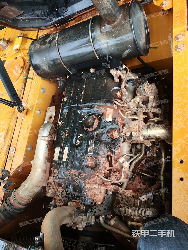 發(fā)動機整體俯視(整機外觀) 發(fā)動機整體俯視(整機外觀)