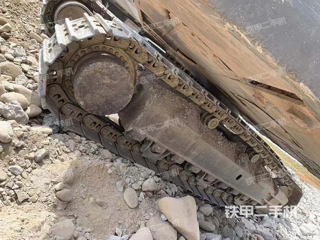 单侧履带整体（整机外观）