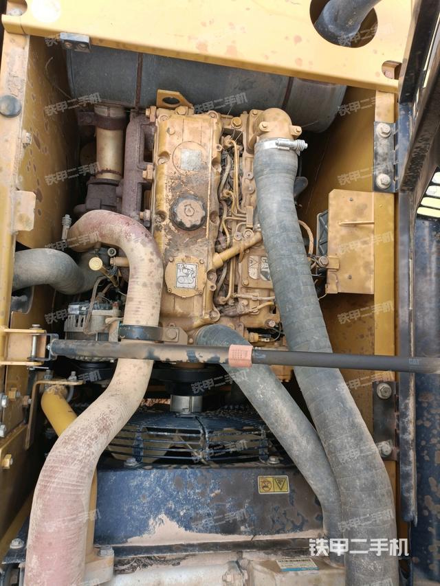 发动机整体俯视(整机外观) 发动机整体俯视(整机外观)