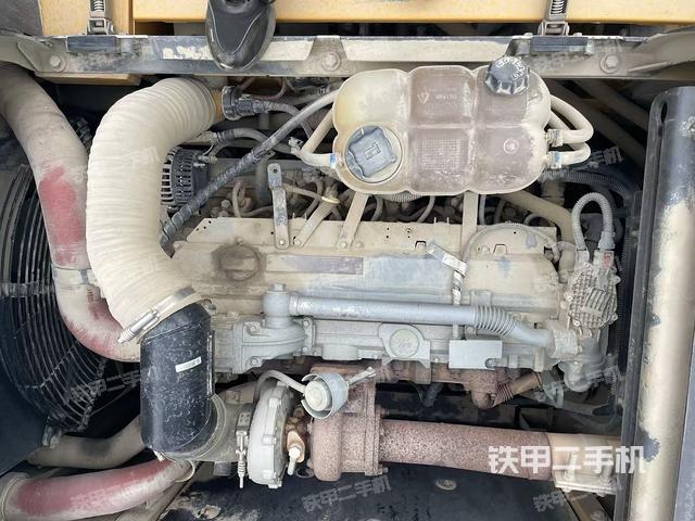 发动机室（上车部件）