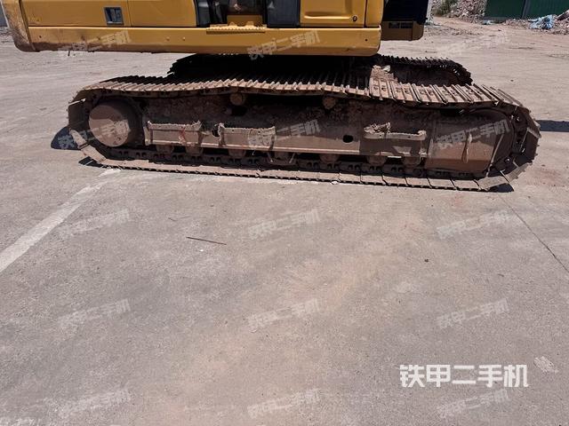 左驱动轮(行走机构) 左驱动轮(行走机构)
