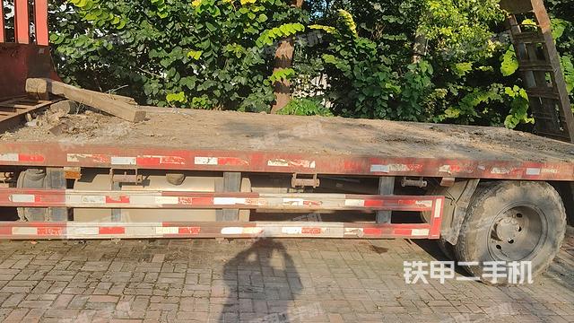 驾驶室操作台(设备外观及核心部件) 驾驶室操作台(设备外观及核心部件)