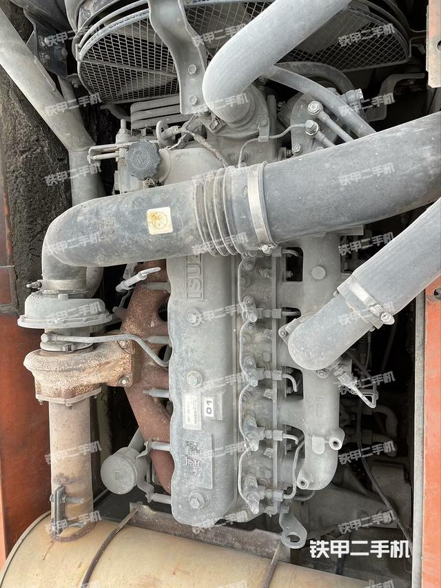 发动机整体俯视(整机外观) 发动机整体俯视(整机外观)