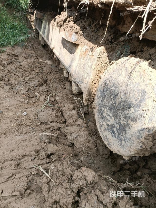 單側履帶整體（整機外觀）