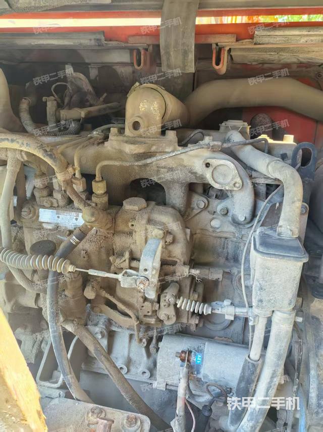 发动机整体俯视(整机外观) 发动机整体俯视(整机外观)