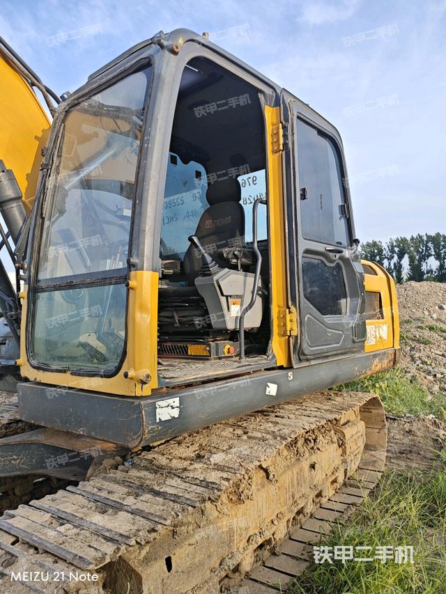 驾驶室整体（整机外观）