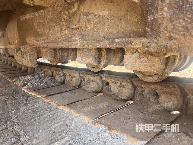 左导向轮(行走机构) 左导向轮(行走机构)