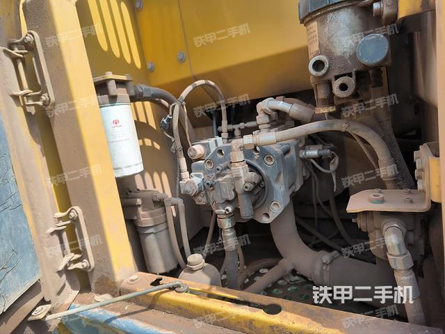 液压泵斜45 左（大件舱室）