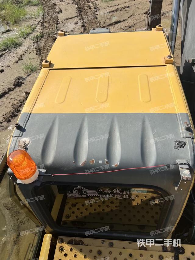 駕駛室頂部（整機(jī)外觀）