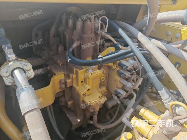 分配阀(上车部件) 分配阀(上车部件)