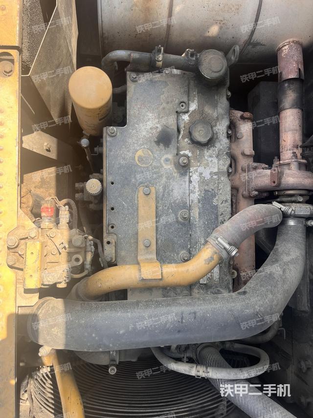 发动机室(上车部件) 发动机室(上车部件)