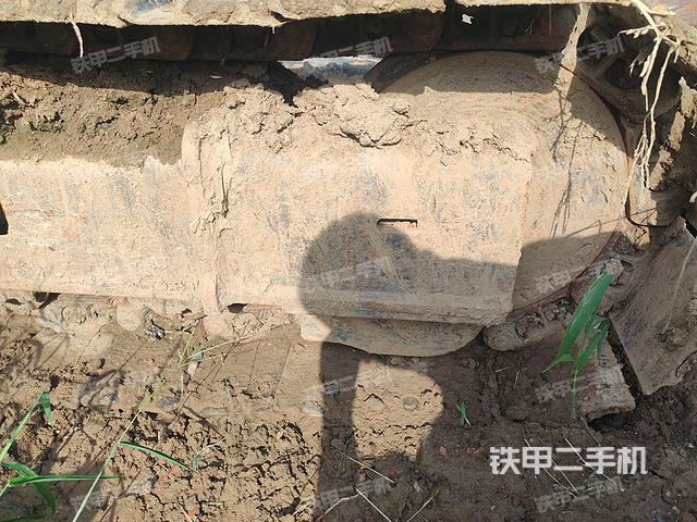 單側(cè)履帶整體（整機(jī)外觀）