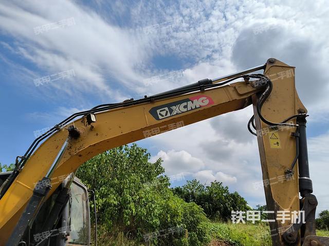 大臂整体 右侧（工作和回转装置）