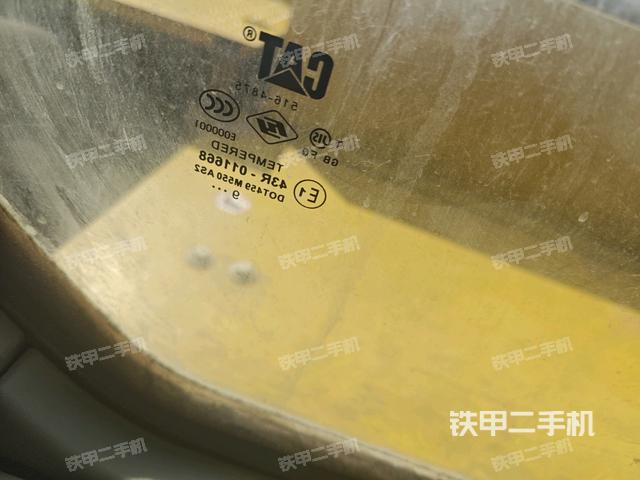 后窗玻璃角标(驾驶室部分) 后窗玻璃角标(驾驶室部分)