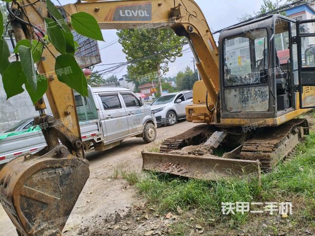 雷沃重工FR80E挖掘机