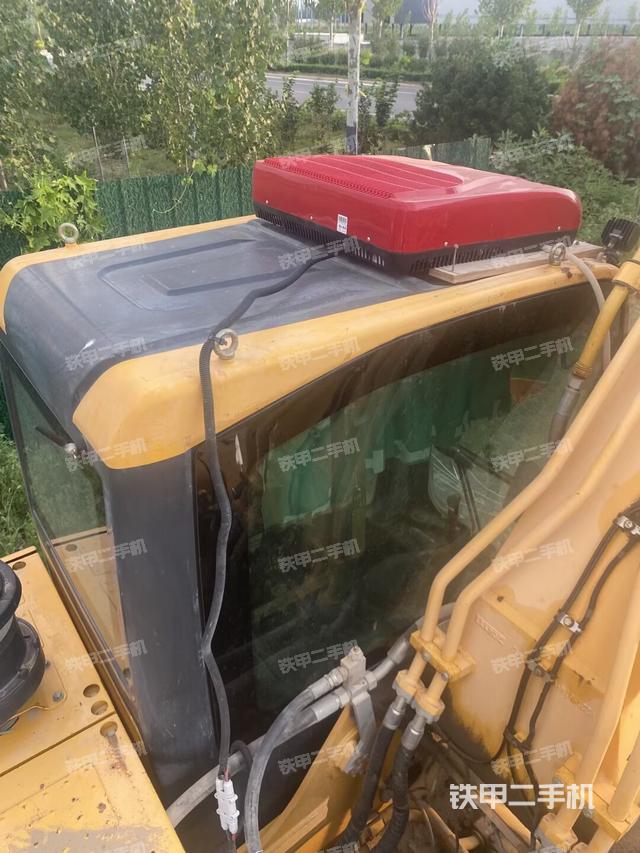 駕駛室頂部（整機(jī)外觀）