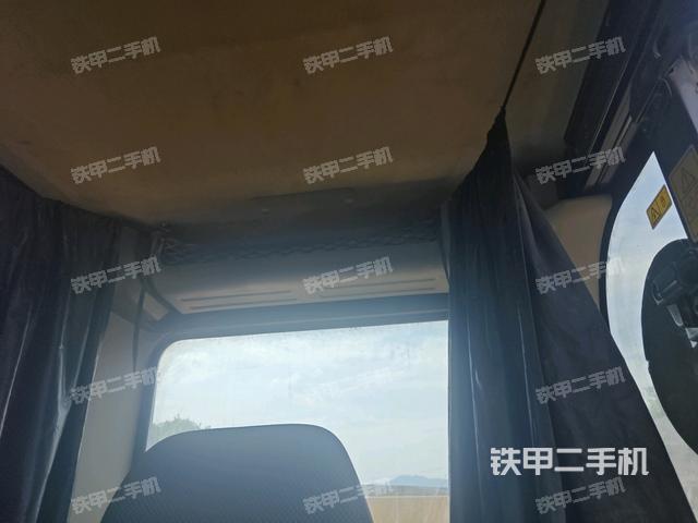 座椅后部(驾驶室部分) 座椅后部(驾驶室部分)