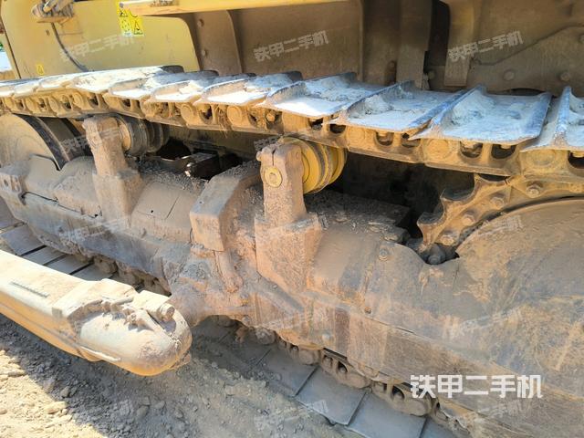 左引導(dǎo)輪（推土機(jī)底盤(pán)及工作裝置）