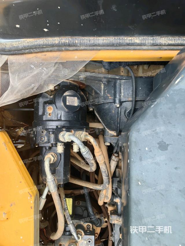 液压泵室(大件舱室) 液压泵室(大件舱室)