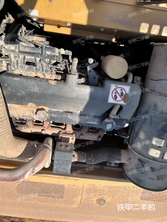 气门室盖螺丝特写(上车部件) 气门室盖螺丝特写(上车部件)