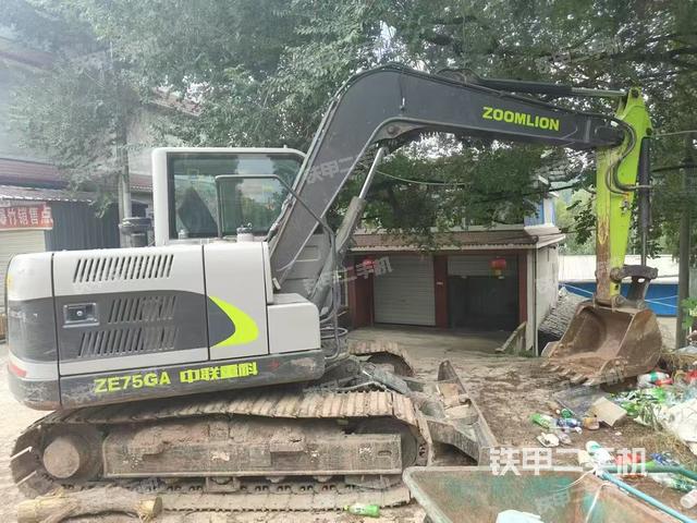 單側(cè)履帶整體（整機(jī)外觀）