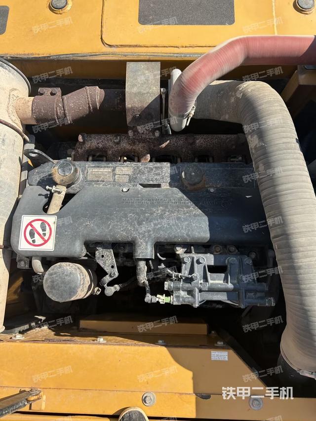 駕駛室頂部俯視（上車部件）