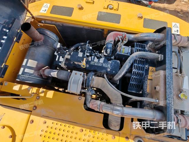 發(fā)動機整體俯視(整機外觀) 發(fā)動機整體俯視(整機外觀)