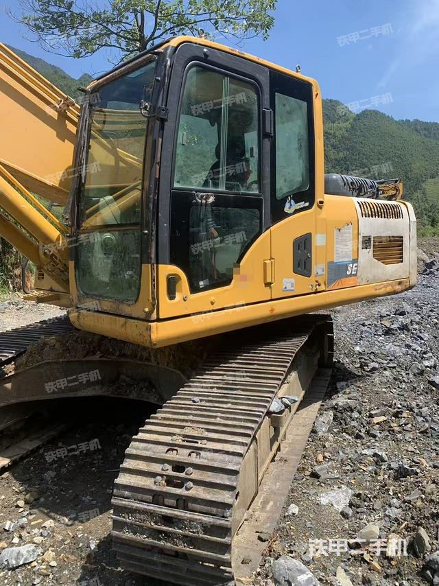 山推SE210W挖掘机